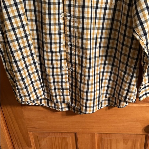 Haggar Men's Blue and Tan Plaid Button-Down Shirt Like New - Picture 4 of 4